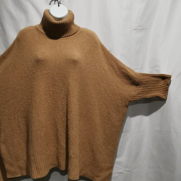 Camel 3/4 Sleeve Oversized Batwing Tunic Style Turtleneck Size L EUC # 178 - Picture 2 of 8